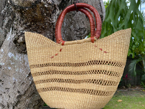Short handle natural open weave shopping basket