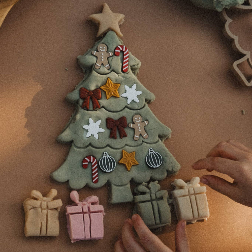 Christmas Tree Playdough Decorating Kit